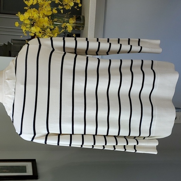 TALBOTS, striped cream, and black. Little ruffle. Size medium P. Lightwei… - Picture 6 of 9